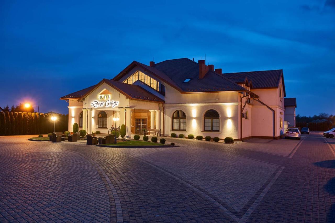 Hotel Dwor Galicja Stalowa Wola Exterior foto