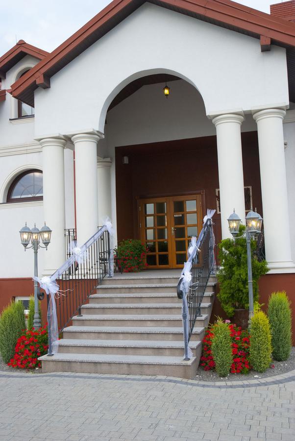 Hotel Dwor Galicja Stalowa Wola Exterior foto